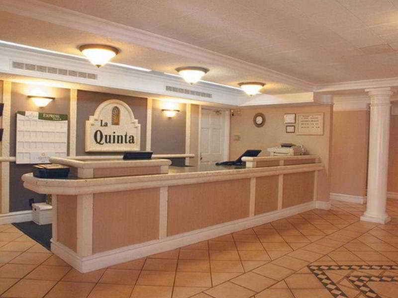 Quality Inn & Suites North Charleston - Ashley Phosphate Interior foto