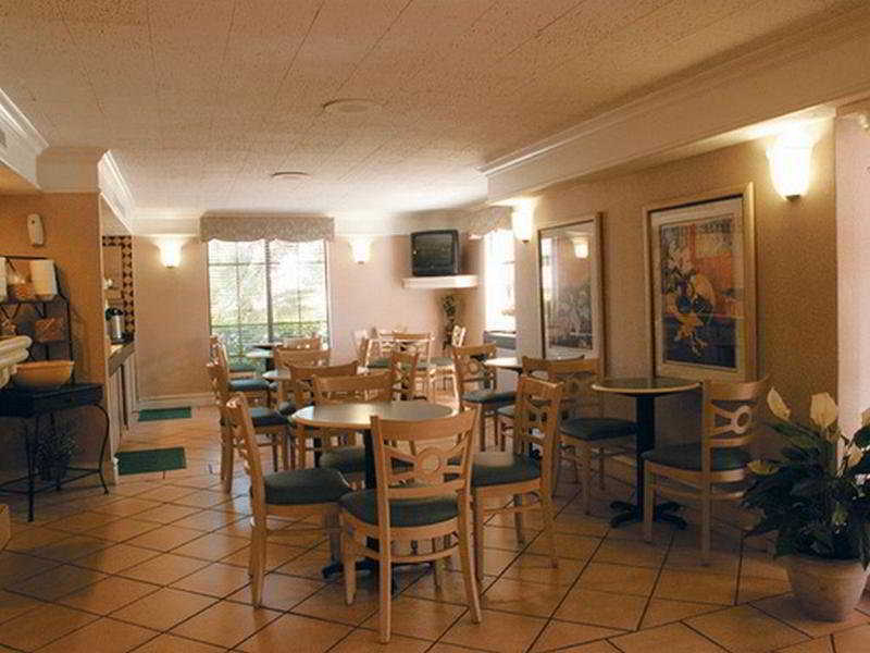Quality Inn & Suites North Charleston - Ashley Phosphate Restaurante foto